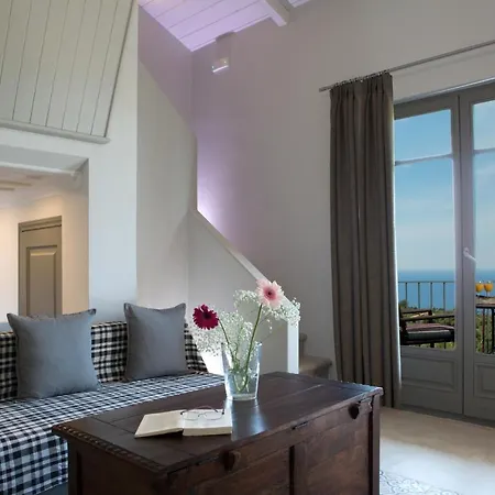 Acquaterra Tsoukaládhes